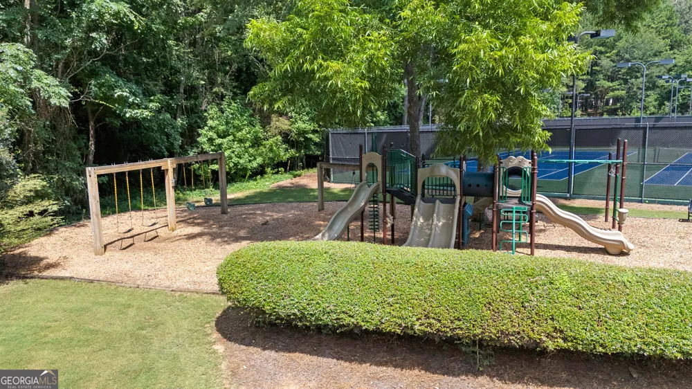 180 Ashborough Park Fayetteville, GA 30215
