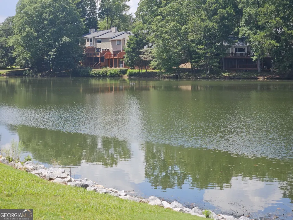 1101 Garden CT Sandy Springs, GA 30328
