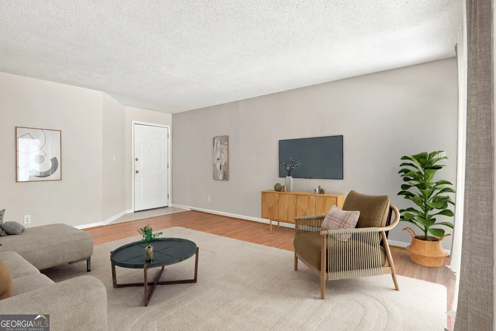 1101 Garden CT Sandy Springs, GA 30328