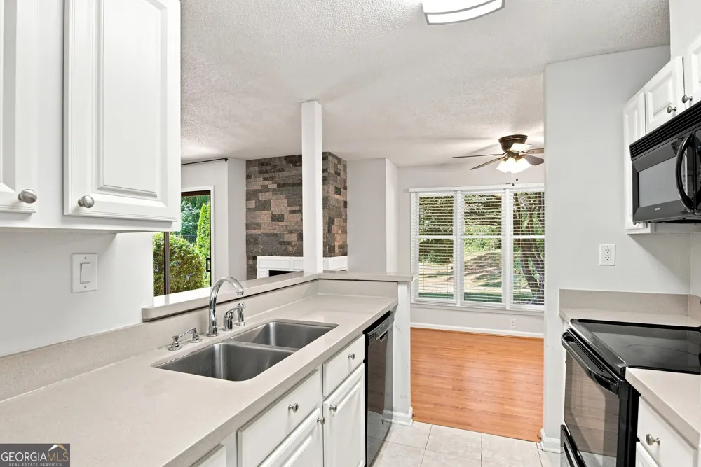 1101 Garden CT Sandy Springs, GA 30328