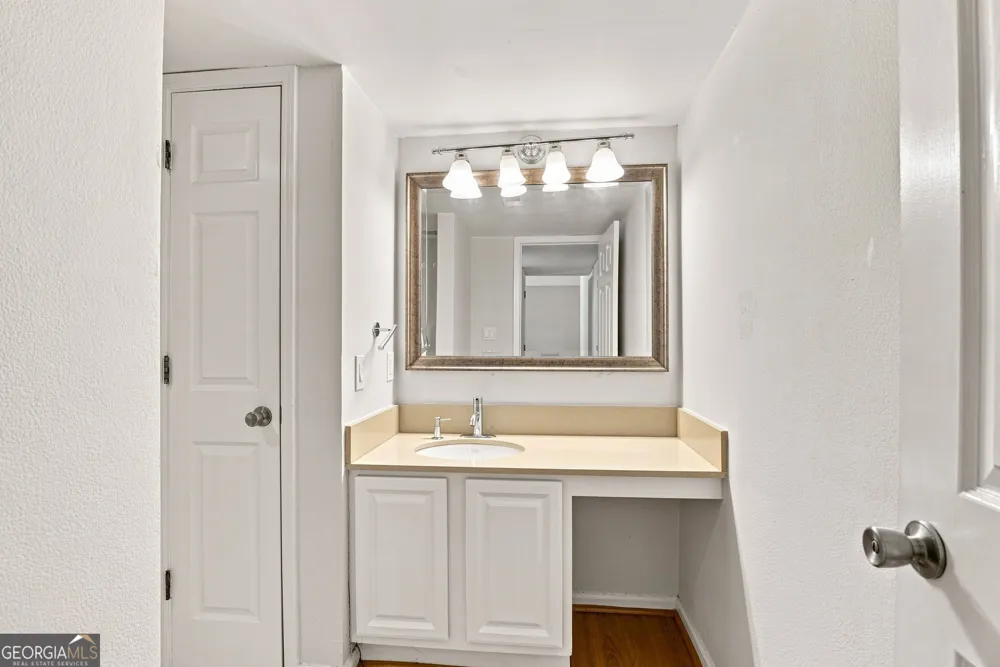 1101 Garden CT Sandy Springs, GA 30328