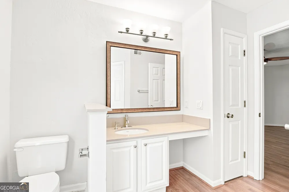 1101 Garden CT Sandy Springs, GA 30328