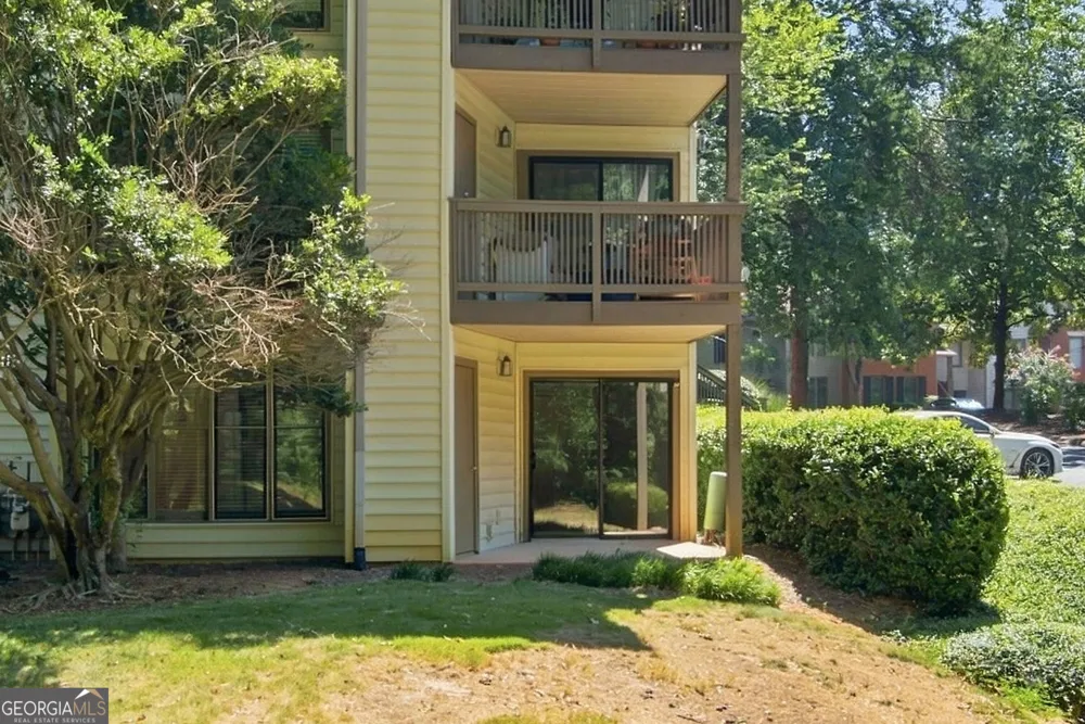 1101 Garden CT Sandy Springs, GA 30328