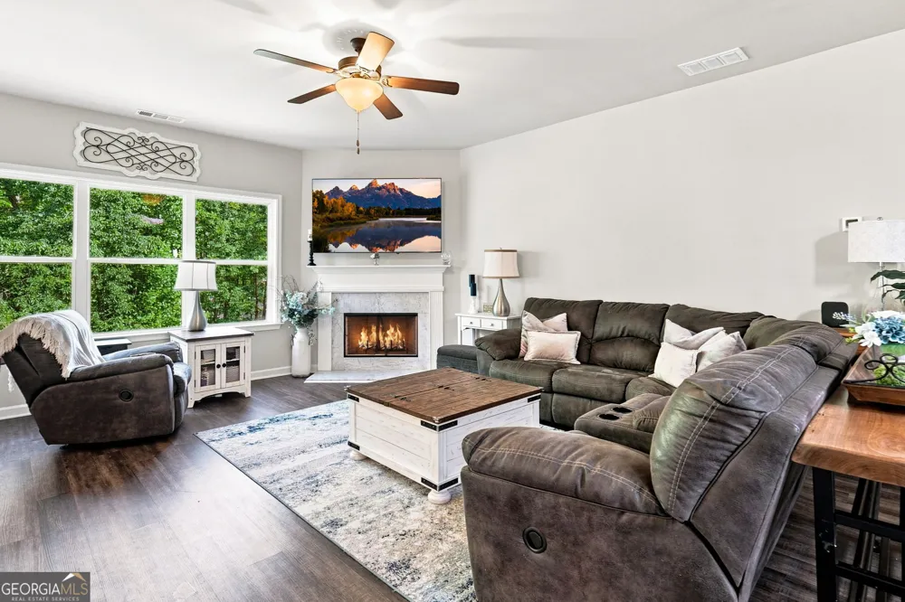196 Whelchel Valley DR Dawsonville, GA 30534