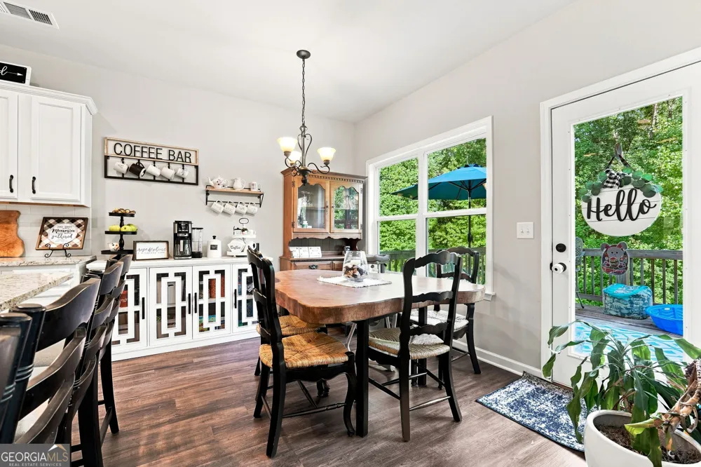 196 Whelchel Valley DR Dawsonville, GA 30534