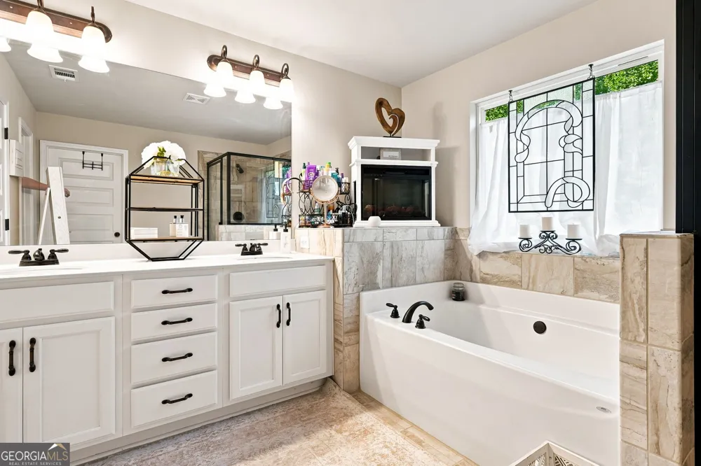 196 Whelchel Valley DR Dawsonville, GA 30534