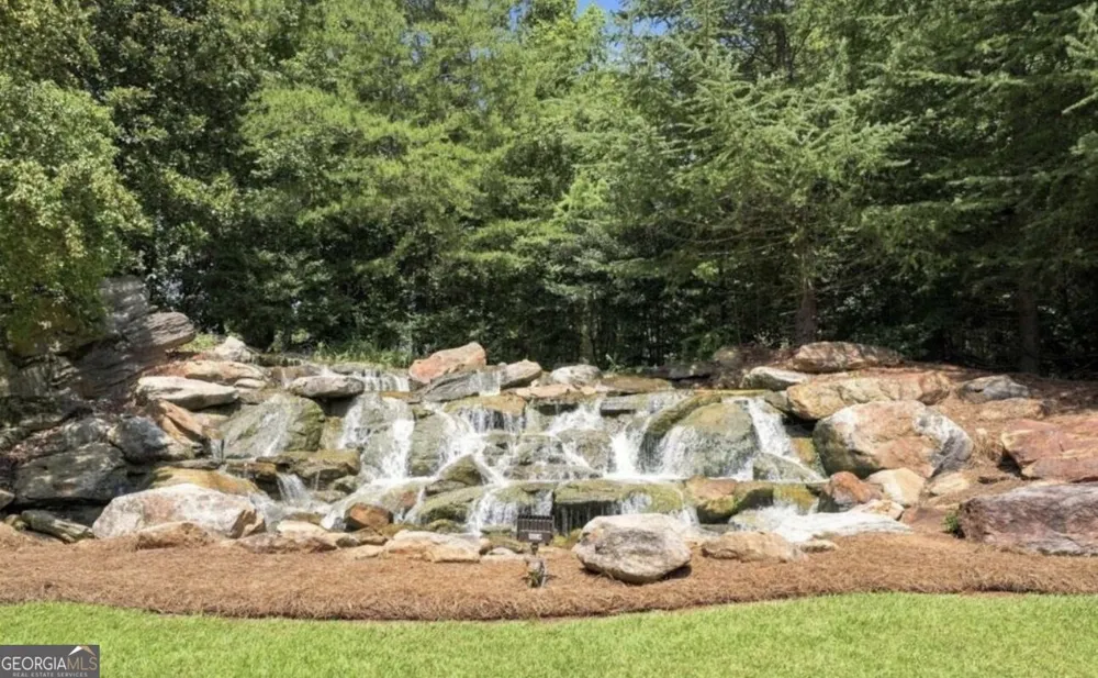 1308 Linkview XING Locust Grove, GA 30248