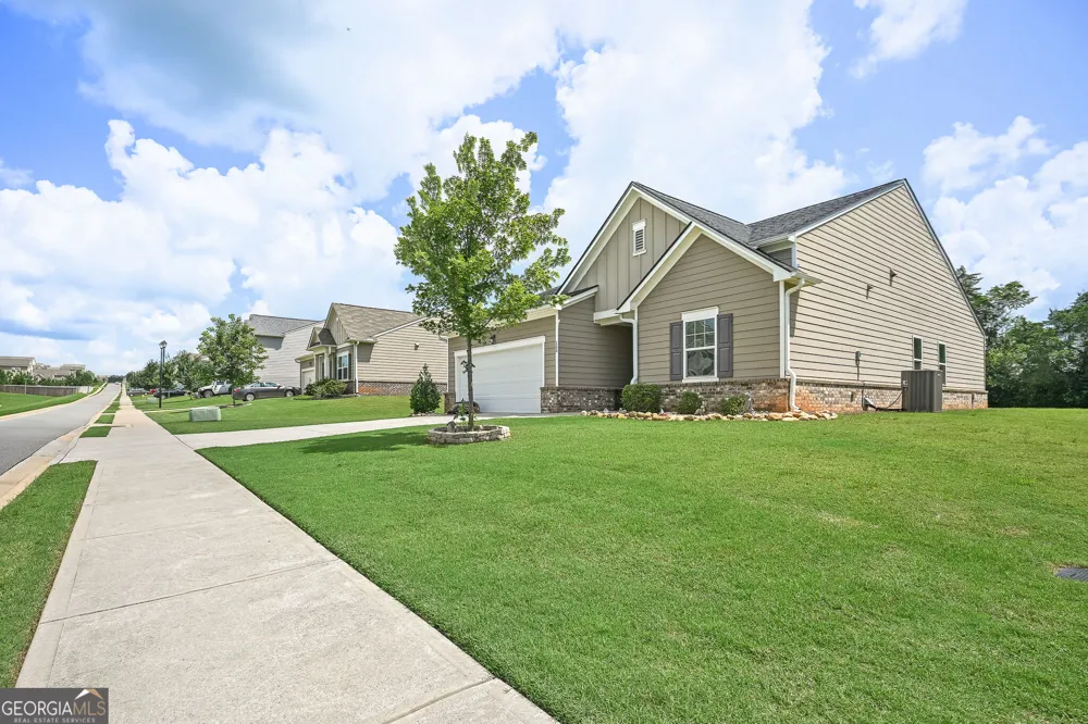 155 Siena DR NW Cartersville, GA 30120