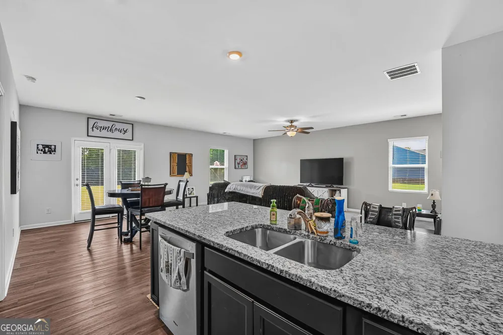 155 Siena DR NW Cartersville, GA 30120