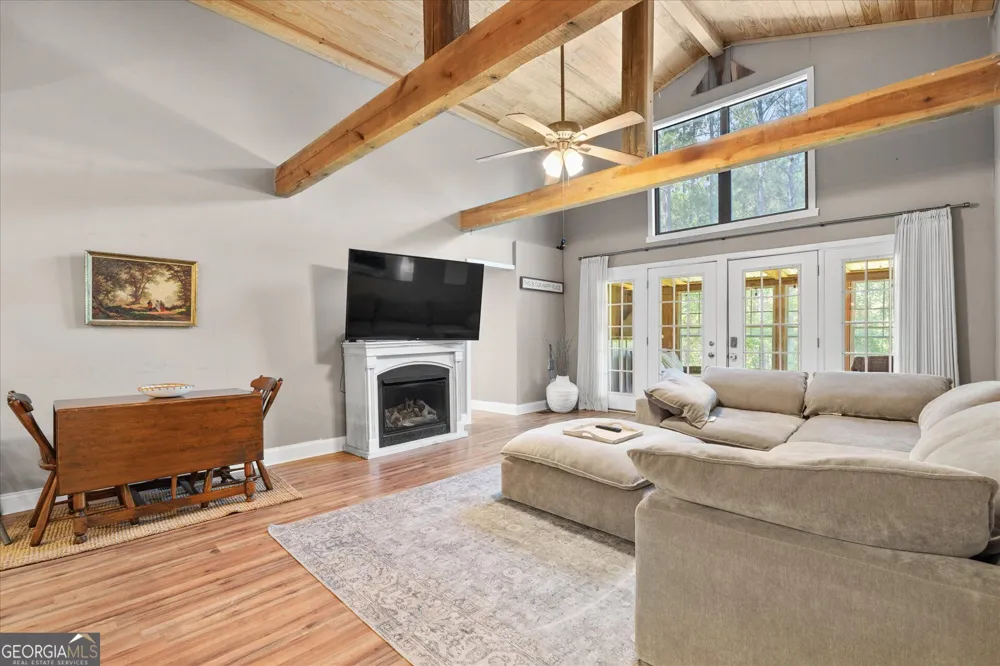 5076 Bevis RD Franklin, GA 30217