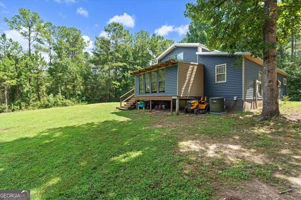 5076 Bevis RD Franklin, GA 30217