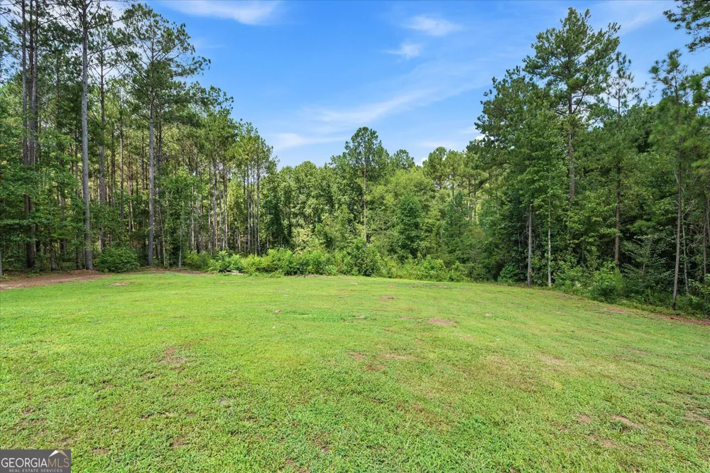 5076 Bevis RD Franklin, GA 30217
