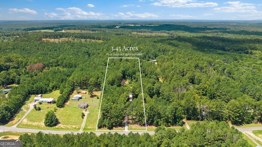 5076 Bevis RD Franklin, GA 30217
