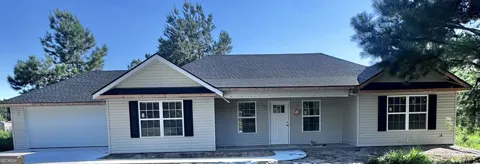 65 Crestview LN