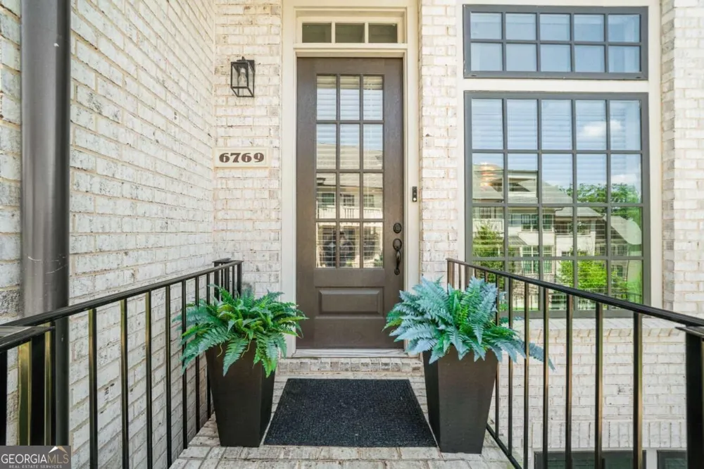 6769 Prelude DR Sandy Springs, GA 30328