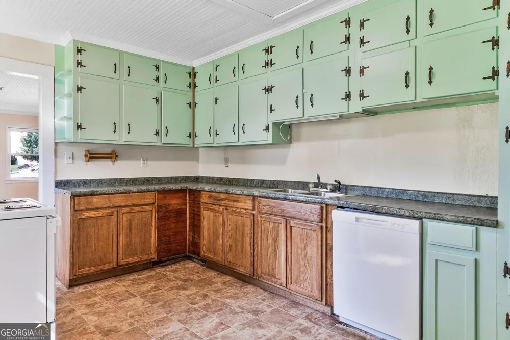 56 Brooklyn AVE Forsyth, GA 31029