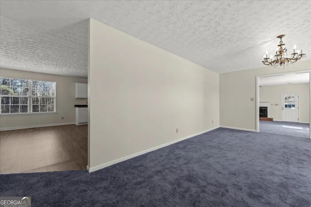 1328 Ward DR Elberton, GA 30635