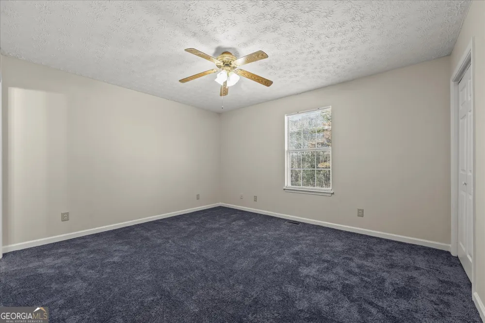 1328 Ward DR Elberton, GA 30635