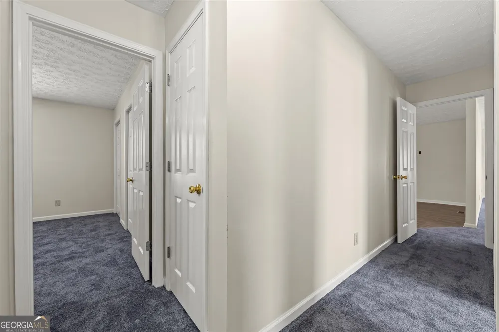 1328 Ward DR Elberton, GA 30635