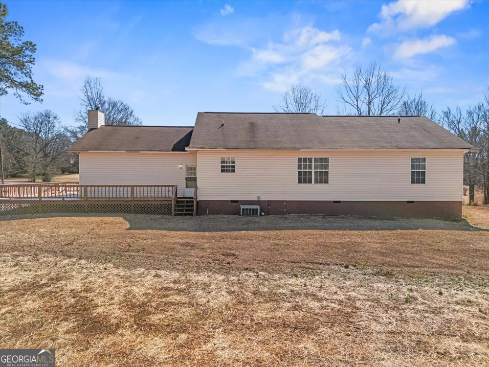 1328 Ward DR Elberton, GA 30635