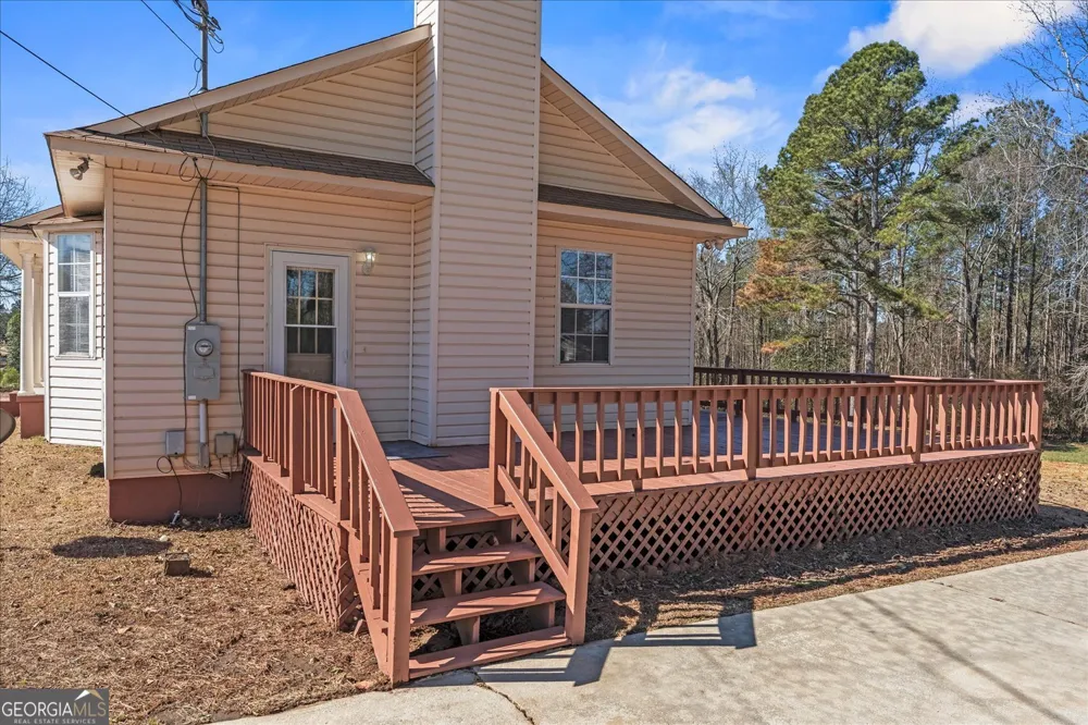1328 Ward DR Elberton, GA 30635