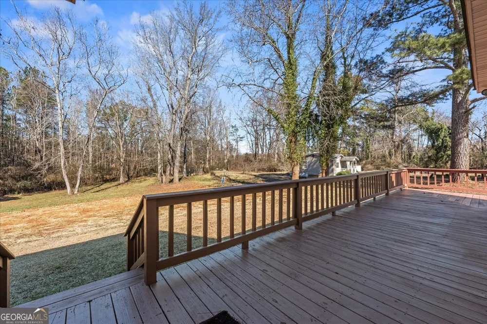 1328 Ward DR Elberton, GA 30635