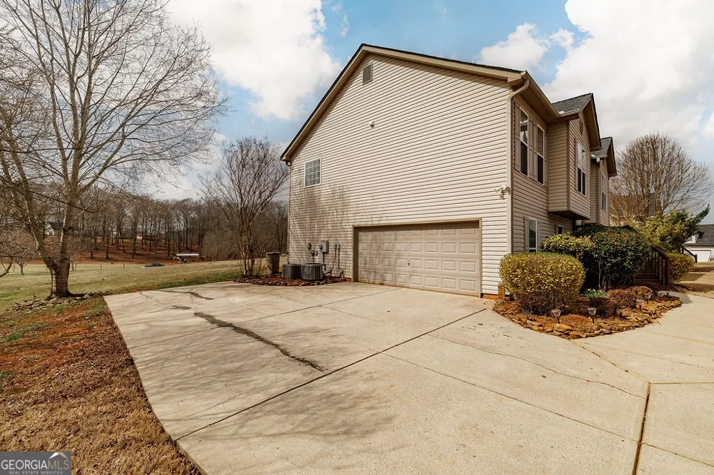 871 Jefferson Walk CIR Jefferson, GA 30549