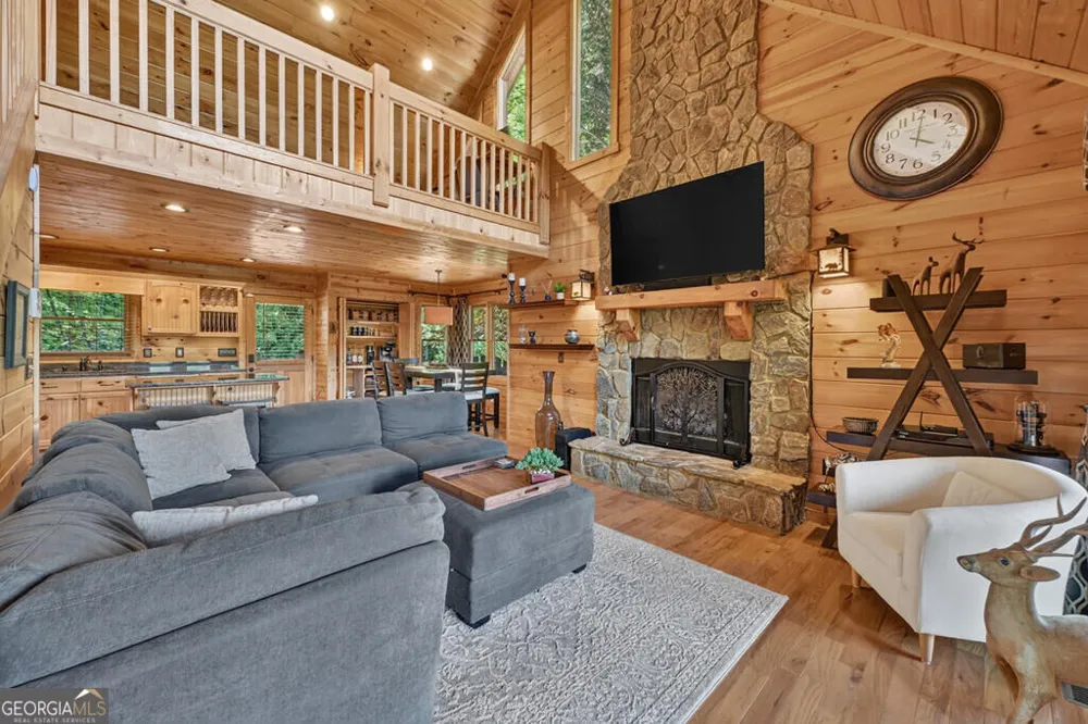 104 Gibbs TRL Mineral Bluff, GA 30559