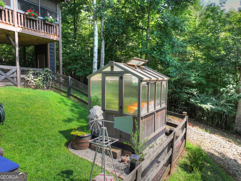 104 Gibbs TRL Mineral Bluff, GA 30559