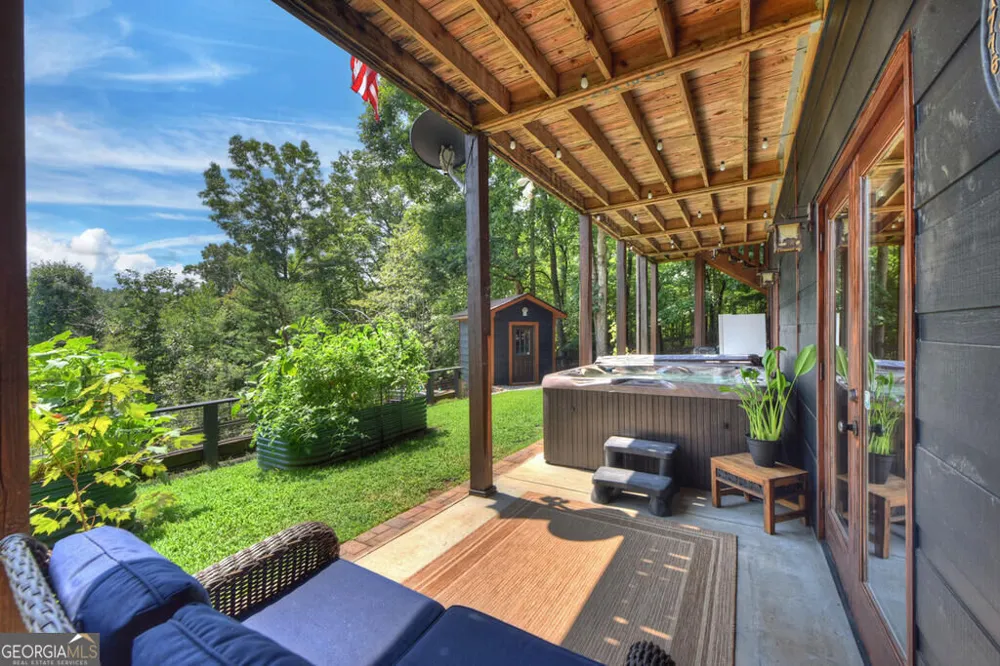 104 Gibbs TRL Mineral Bluff, GA 30559