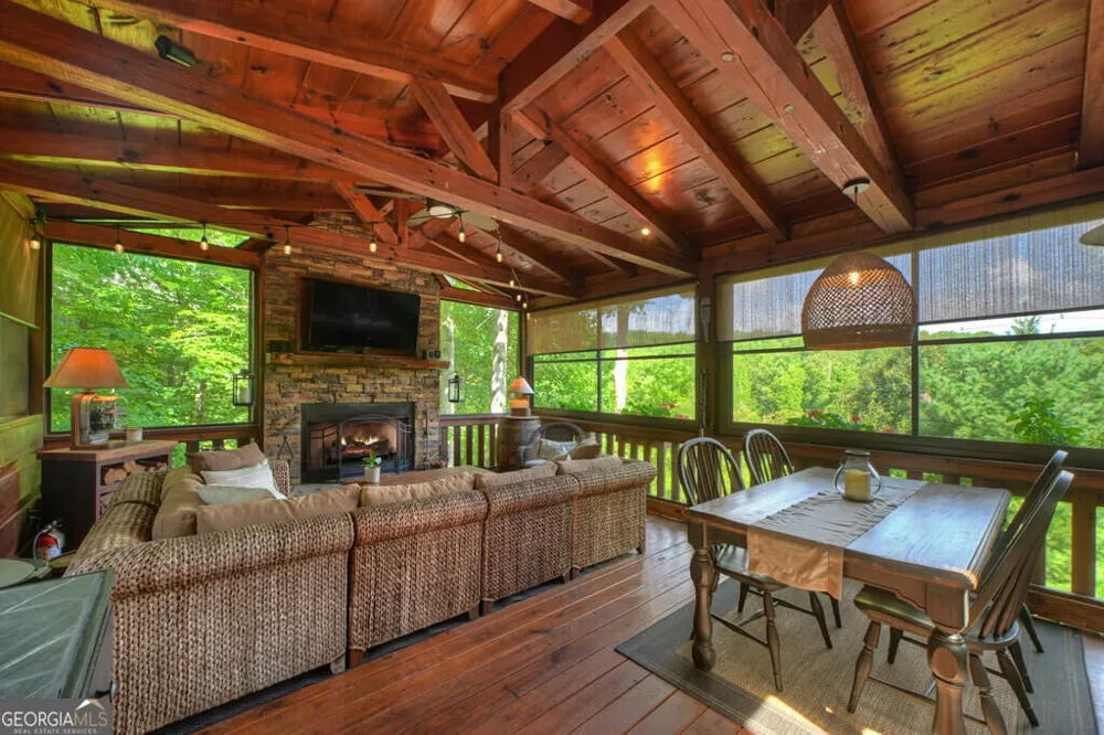 104 Gibbs TRL Mineral Bluff, GA 30559