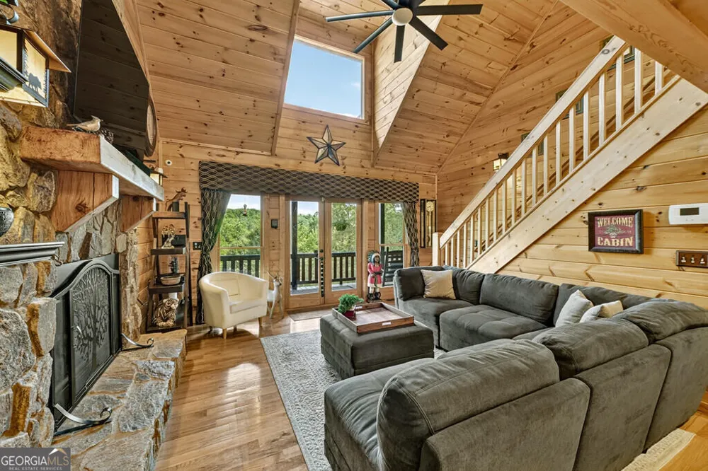 104 Gibbs TRL Mineral Bluff, GA 30559