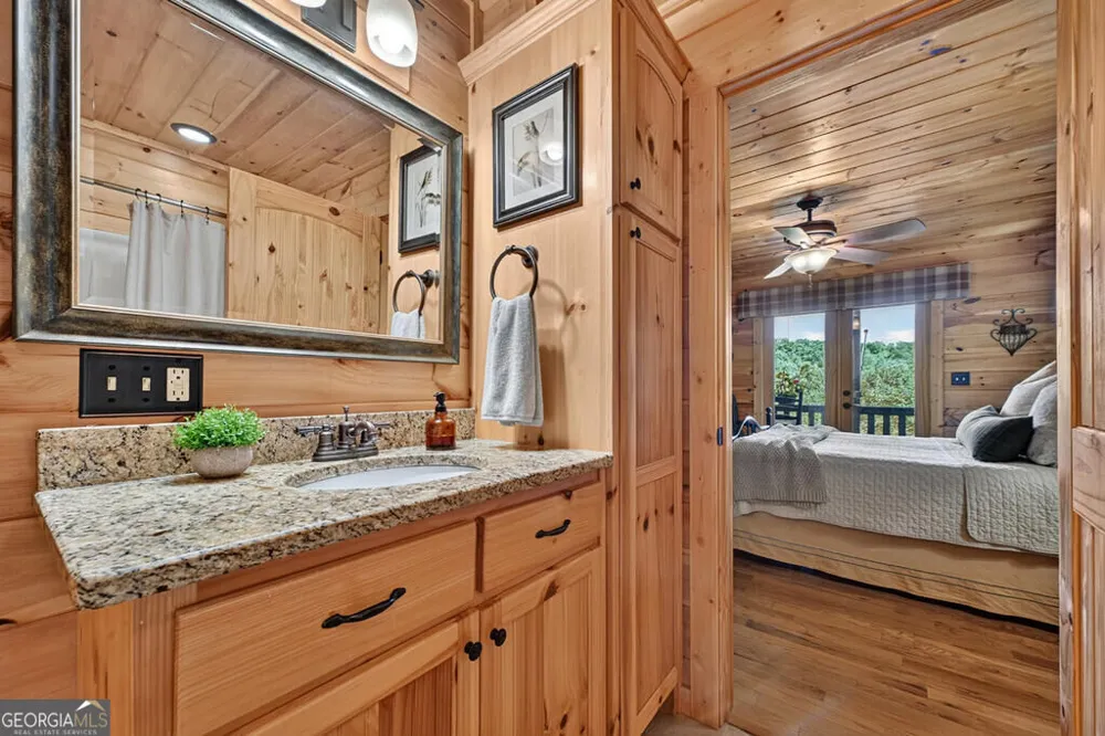 104 Gibbs TRL Mineral Bluff, GA 30559