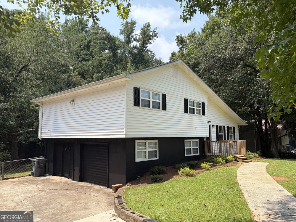 125 S Meadowcliff CIR Carrollton, GA 30116
