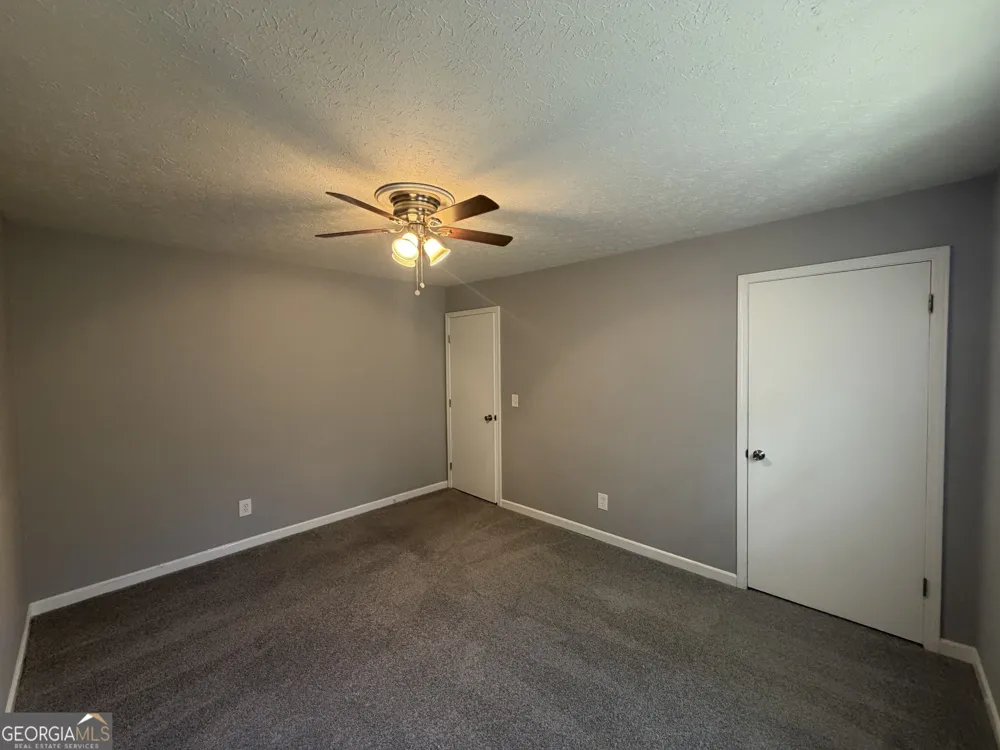 125 S Meadowcliff CIR Carrollton, GA 30116