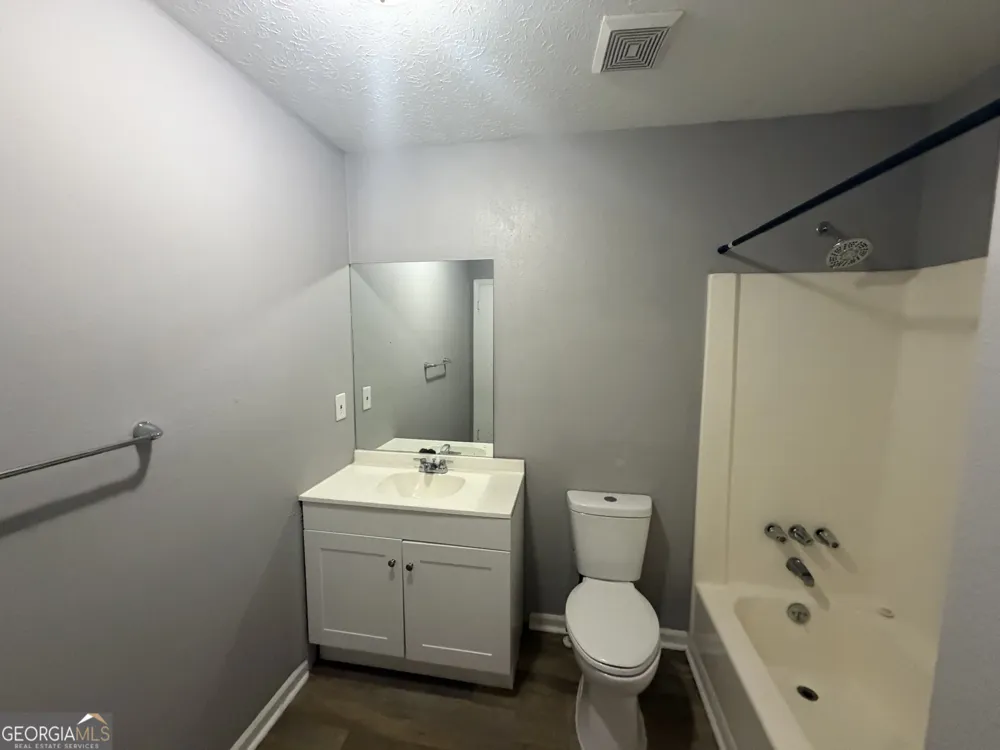 125 S Meadowcliff CIR Carrollton, GA 30116