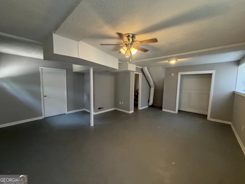 125 S Meadowcliff CIR Carrollton, GA 30116