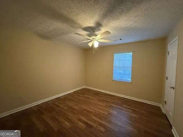 206 Lisa CT Hampton, GA 30228