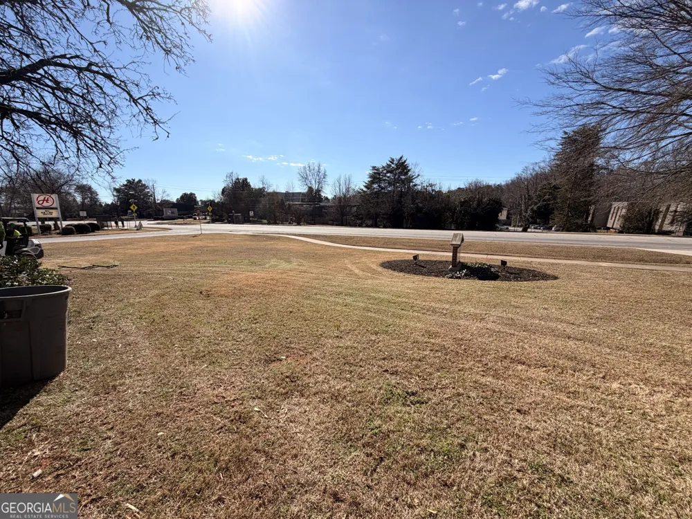 1165 Cedar Shoals DR Athens, GA 30605