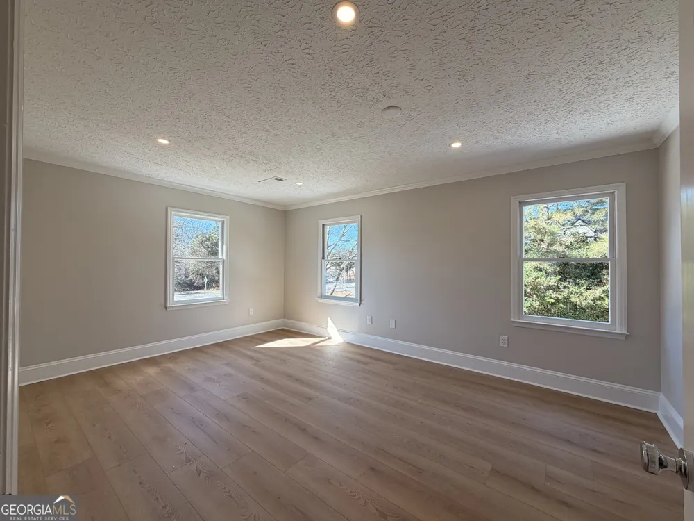 1165 Cedar Shoals DR Athens, GA 30605