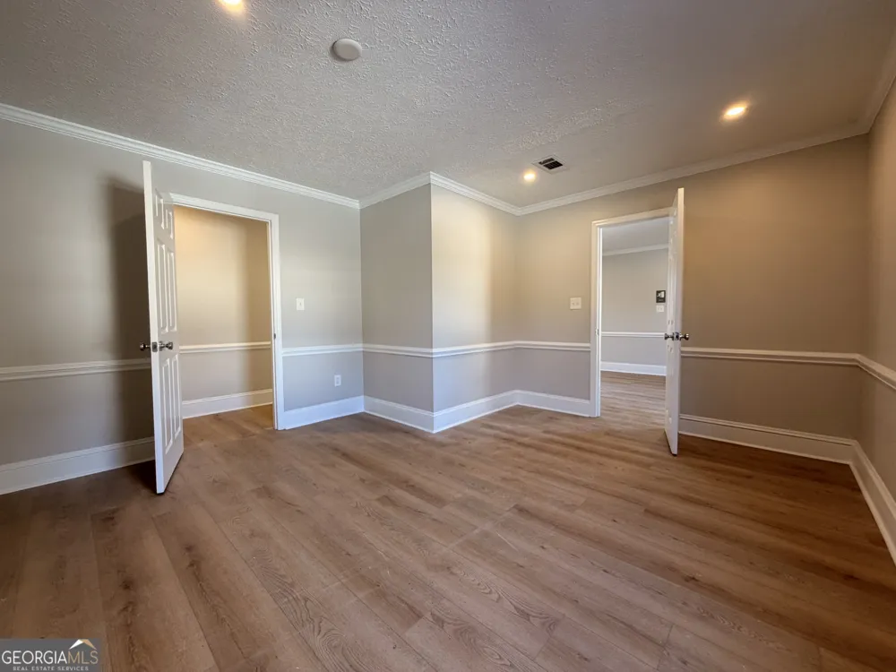 1165 Cedar Shoals DR Athens, GA 30605
