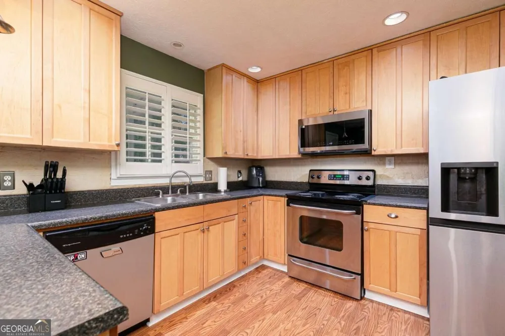 3310 Hickory Grove RD NW Acworth, GA 30101