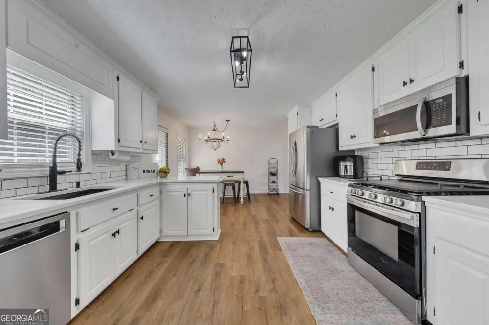 351 Laiken DR Jasper, GA 30143