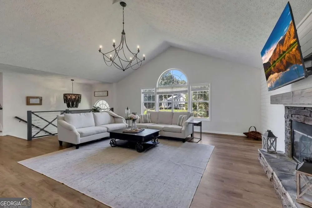 351 Laiken DR Jasper, GA 30143