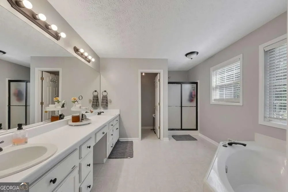 351 Laiken DR Jasper, GA 30143