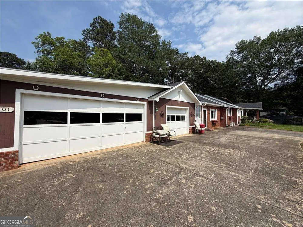 401 Latimore AVE Buford, GA 30518