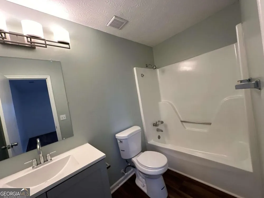 5172 Ridge Forest DR Stone Mountain, GA 30083