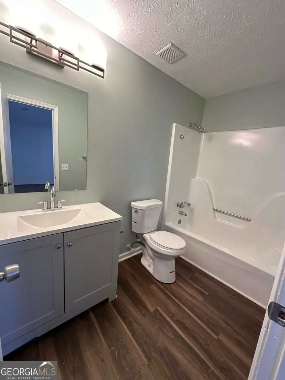5172 Ridge Forest DR Stone Mountain, GA 30083