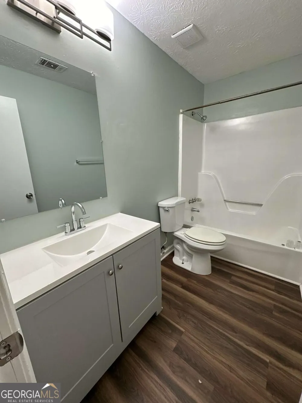 5172 Ridge Forest DR Stone Mountain, GA 30083