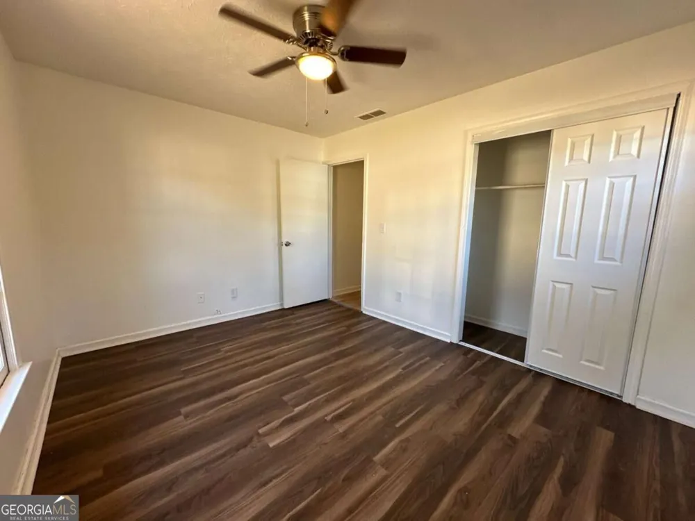 5172 Ridge Forest DR Stone Mountain, GA 30083